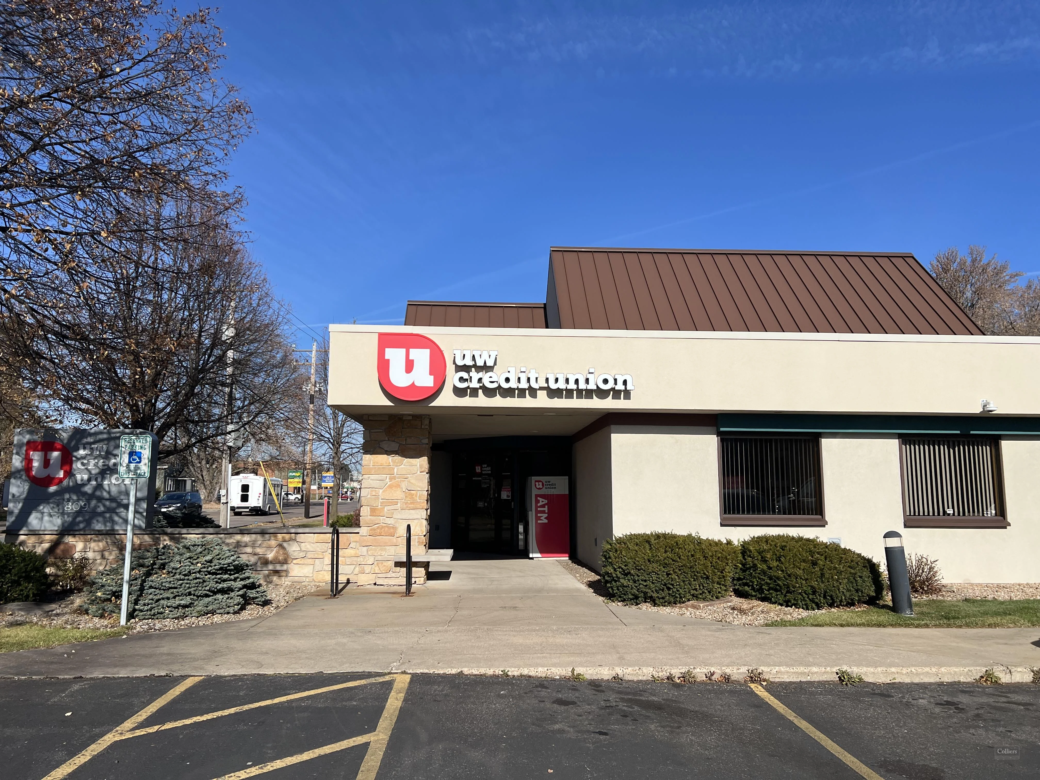 Former Bank Branch Available — Sale in Stevens Point, WI, photo 2 of 3