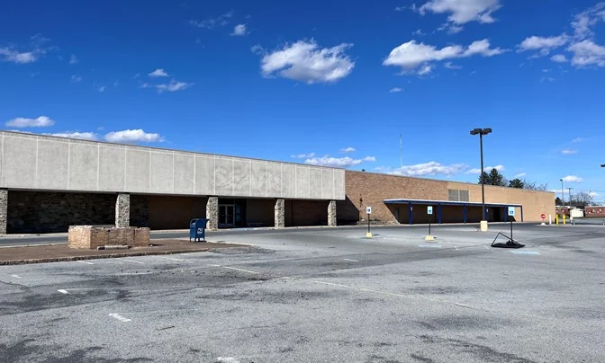 For Sale - Former Bank Building — Sale in Harrisburg, PA, photo 3 of 3