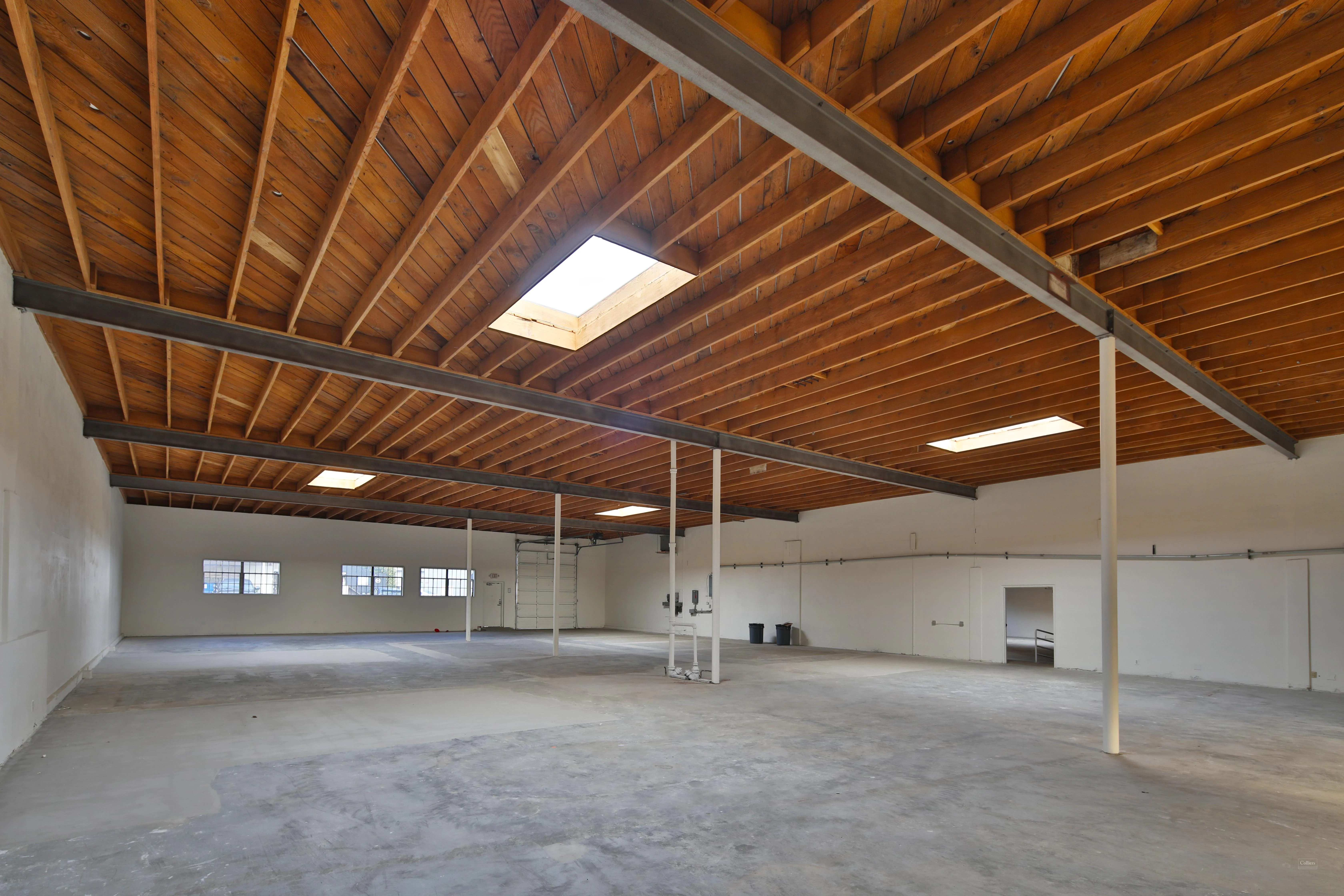 2-Building Portfolio Sale - 14,837 SF Multi-Use… — Sale in Los Angeles, CA, photo 2 of 8