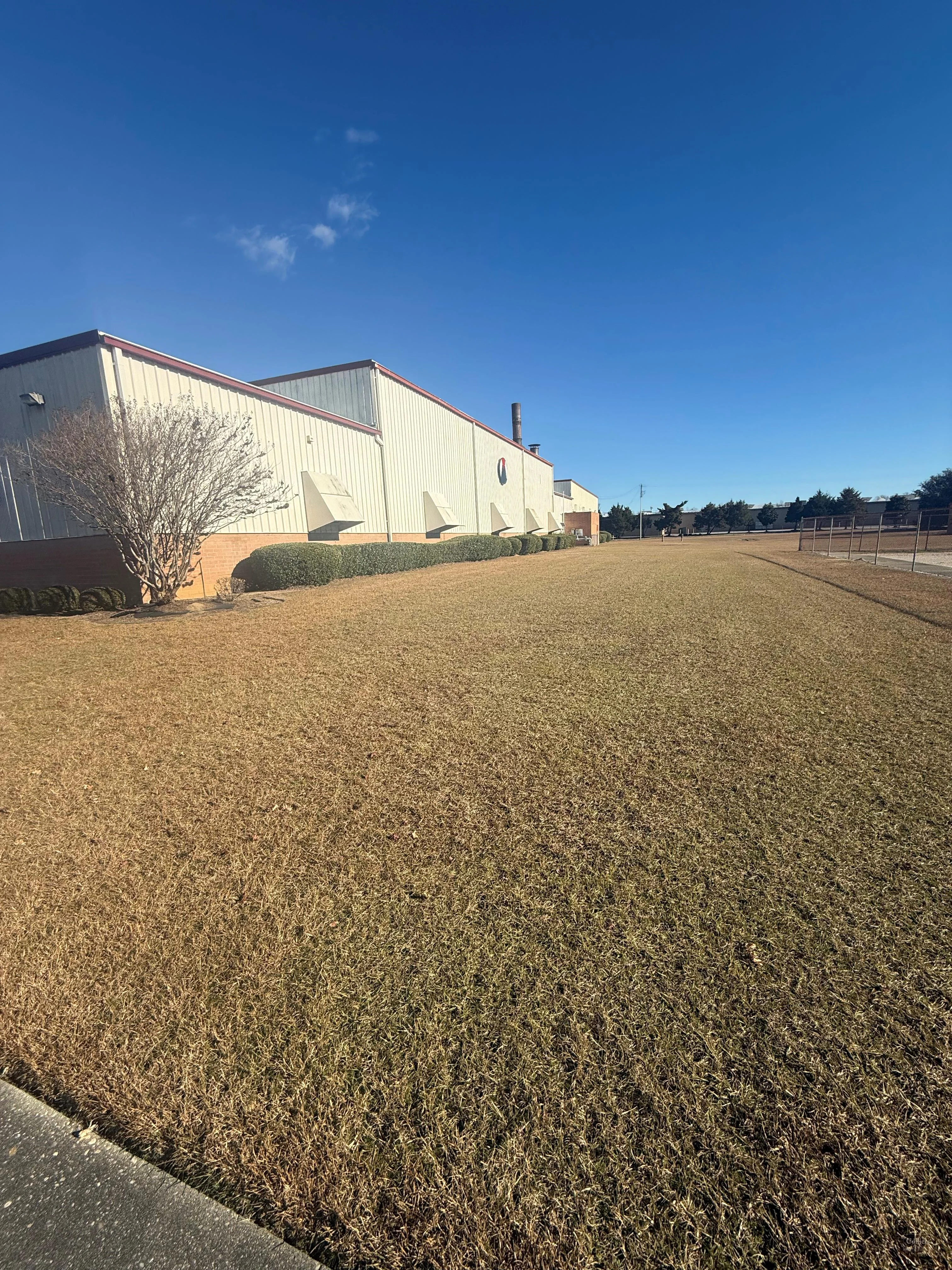 102,207 SF Industrial Building | 32.20 AC | Dillon, SC — Sale in Dillon, SC, photo 5 of 7