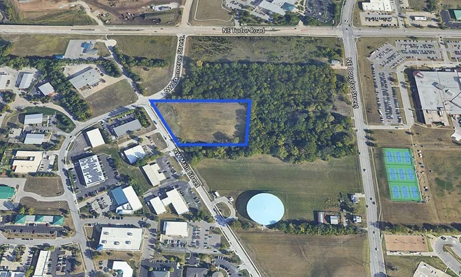 Raintree Plaza - SWC Highways 291 & 150 — Sale in Lee's Summit, MO, photo 3 of 4