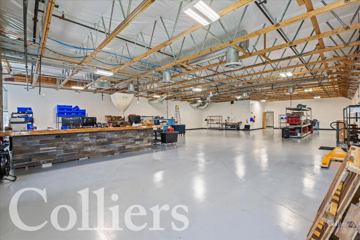 Office/Industrial Flex Investment Opportunity — Sale in Boise, ID, photo 6 of 8
