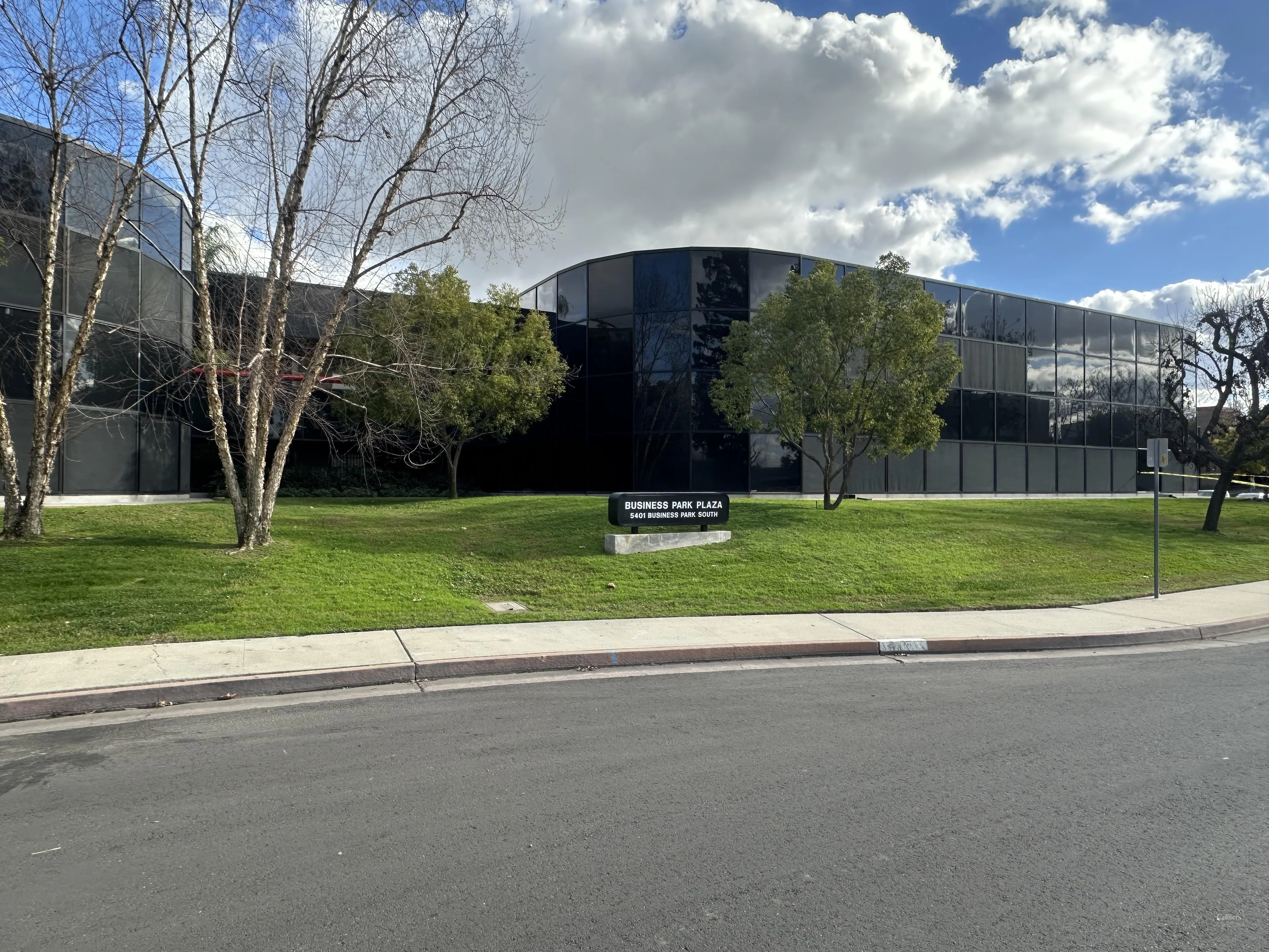 Two Professional Office Condos in Business Park Plaza — Sale in Bakersfield, CA, photo 5 of 8
