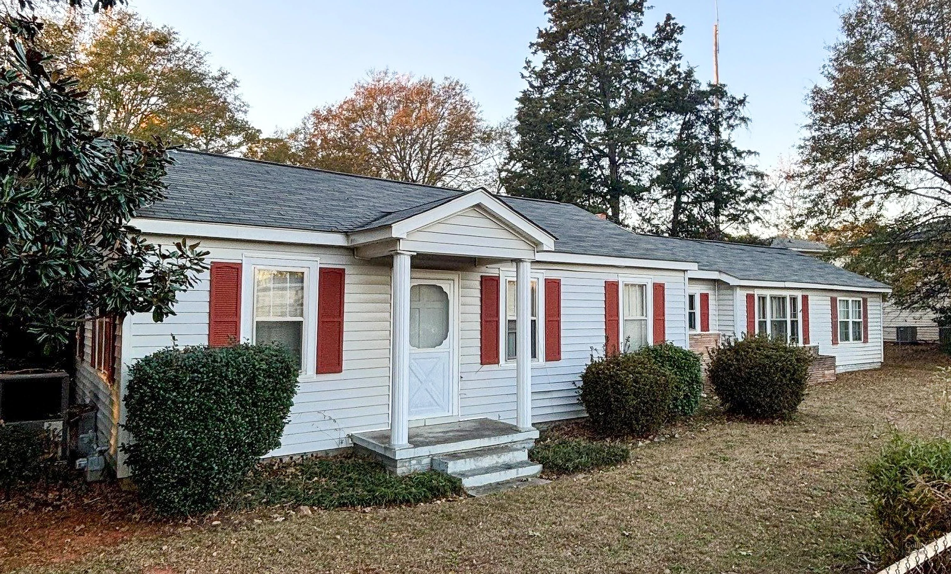 ±1,580-SF Existing Office Building on ±1-Acre Lot… — Sale in Lexington, SC, photo 2 of 8