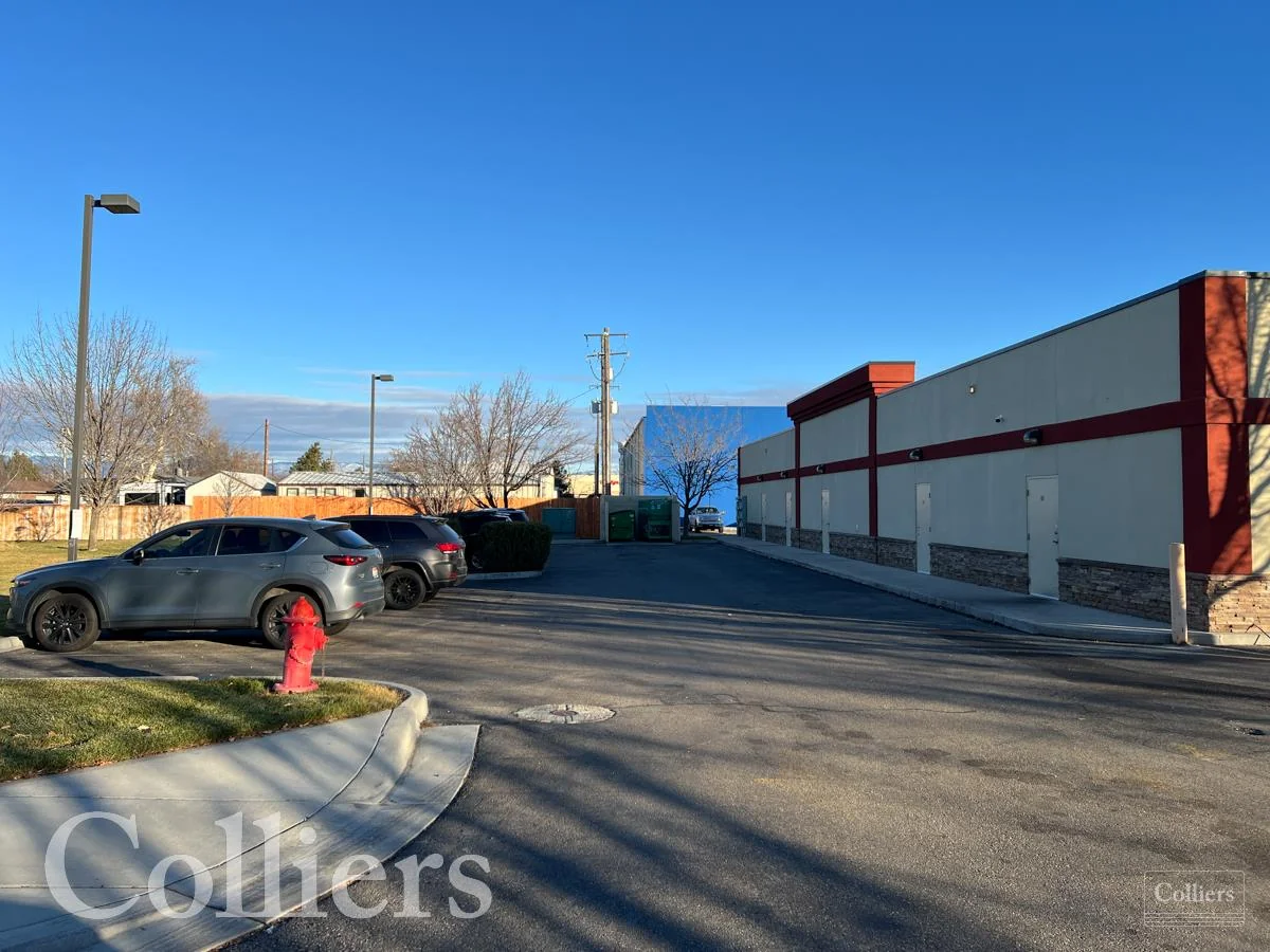 Prime Multi-tenant Retail Center for Sale — Sale in Meridian, ID, photo 2 of 8