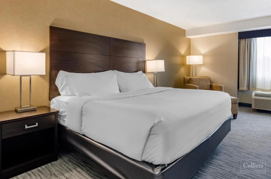 The Capitol Hotel Charleston — Sale in Charleston, WV, photo 2 of 7