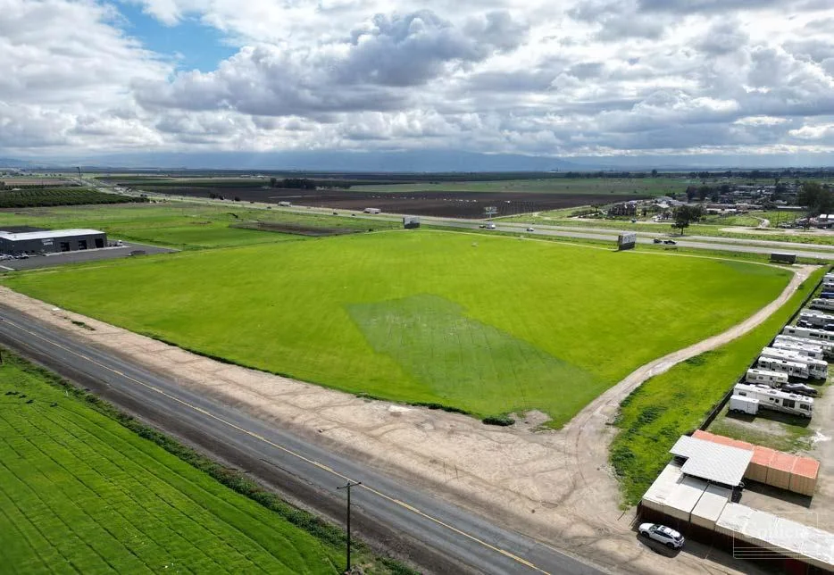 15.7 Acres of M-2PD Land with Highway Frontage — Sale in Bakersfield, CA, photo 3 of 8