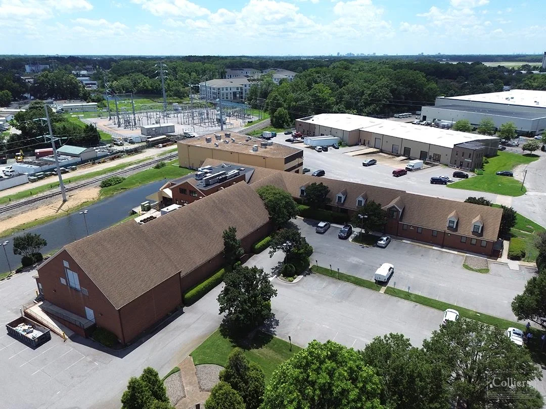 Office for Sale — Sale in Virginia Beach, VA, photo 1 of 8
