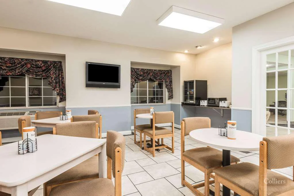 REO SALE: Former Microtel Inn - Kansas City Airport — Sale in Kansas City, MO, photo 6 of 8