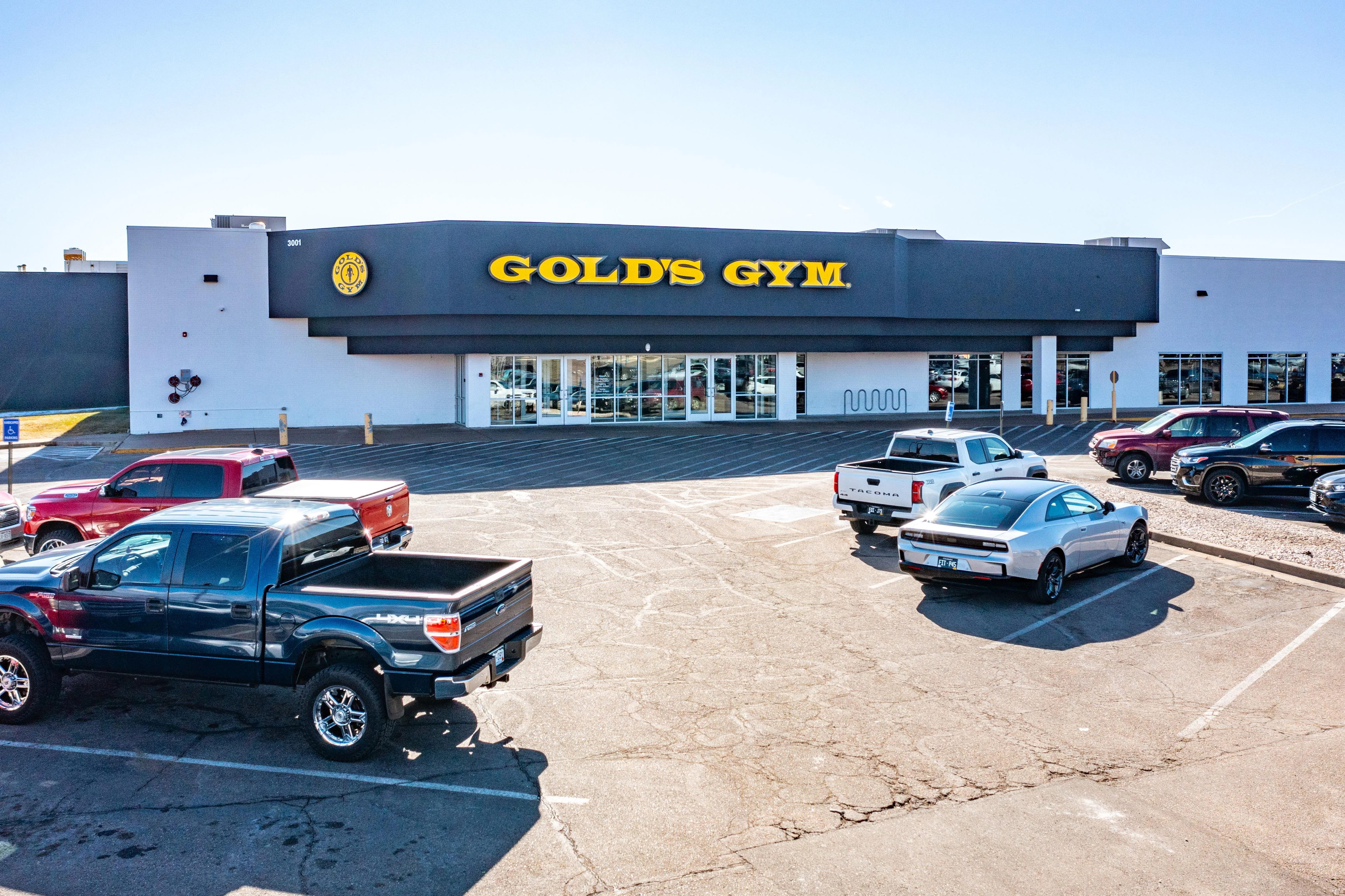 100% Occupied by Tractor Supply Co & Gold’s Gym — Sale in Greeley, CO, photo 2 of 6