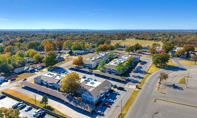 Wood Creek Apartments — Sale in Tulsa, OK, photo 6 of 8