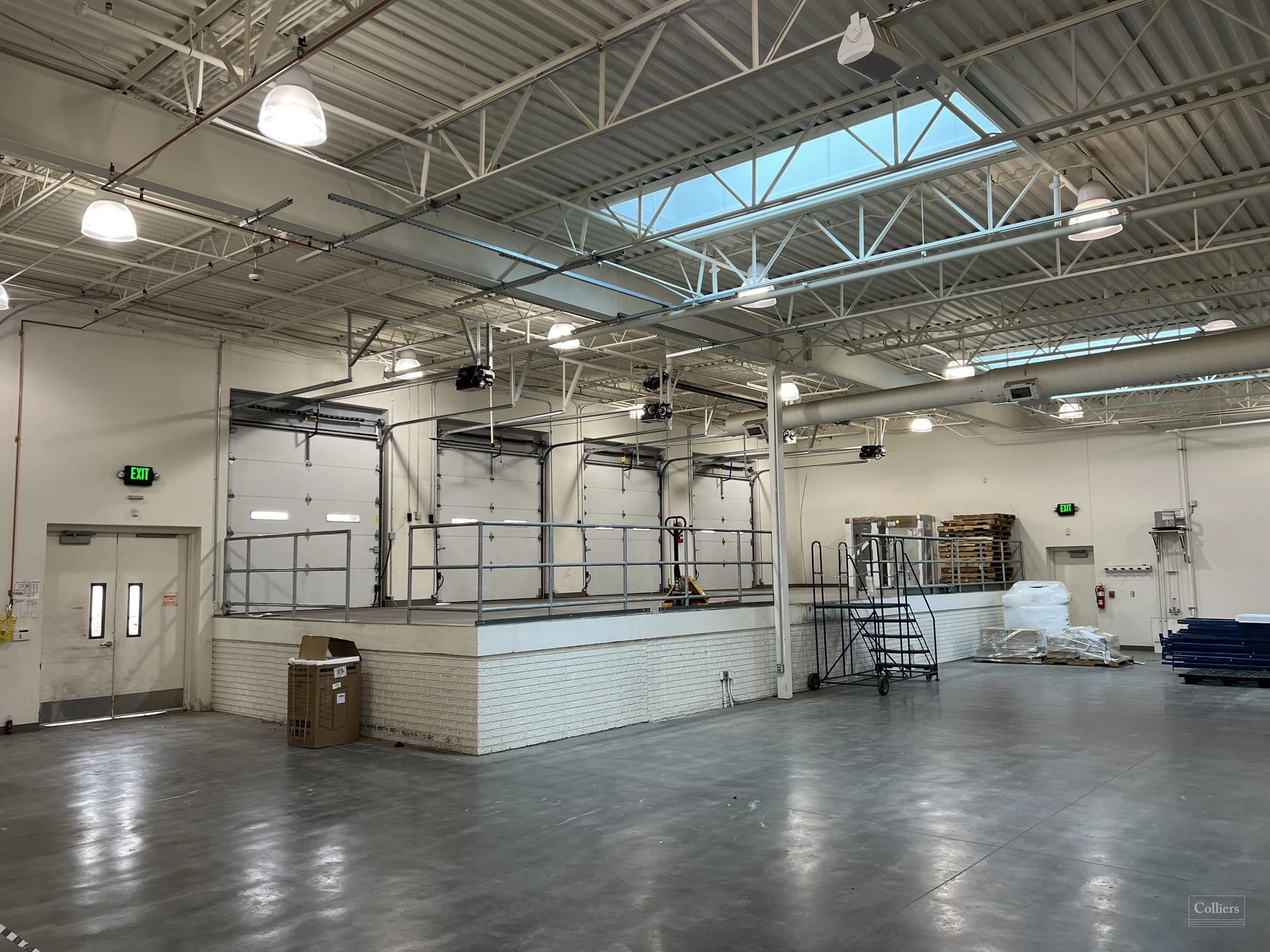 Oak View Building — Sale in Omaha, NE, photo 4 of 8