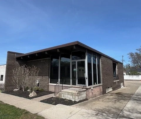 For Sale | 86,400 SF Office / Flex / Hi-Tech Facility — Sale in Troy, MI, photo 4 of 8