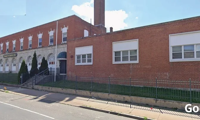 ±90,000 sf industrial building for sale — Sale in Hartford, CT, photo 6 of 8