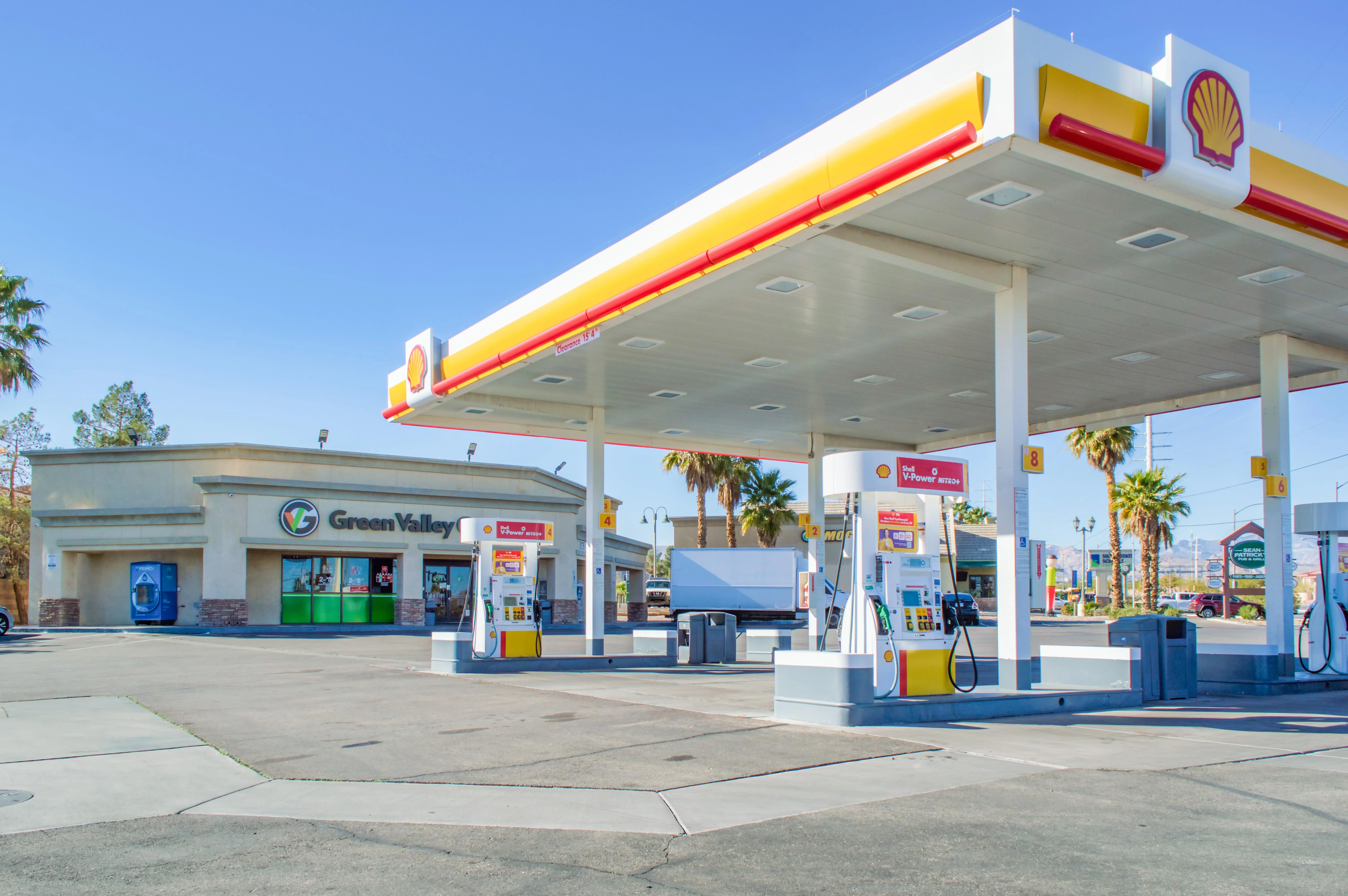 Green Valley Grocery & Shell | Proven Long-Term NNN… — Sale in Las Vegas, NV, photo 1 of 8