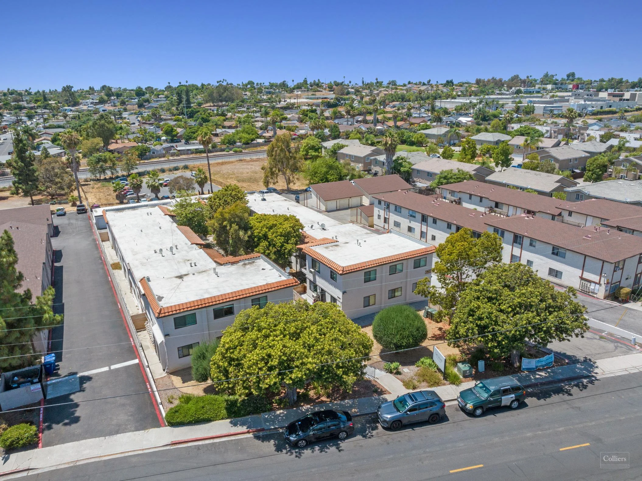 For Sale | 22 unit multifamily in Vista — Sale in Vista, CA, photo 1 of 8