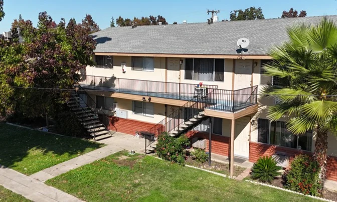 8-Units in Fresno High - Roeding Neighborhood — Sale in Fresno, CA, photo 2 of 8