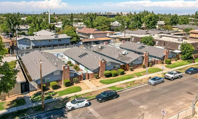 8-Units in Fresno High - Roeding Neighborhood — Sale in Fresno, CA, photo 3 of 8