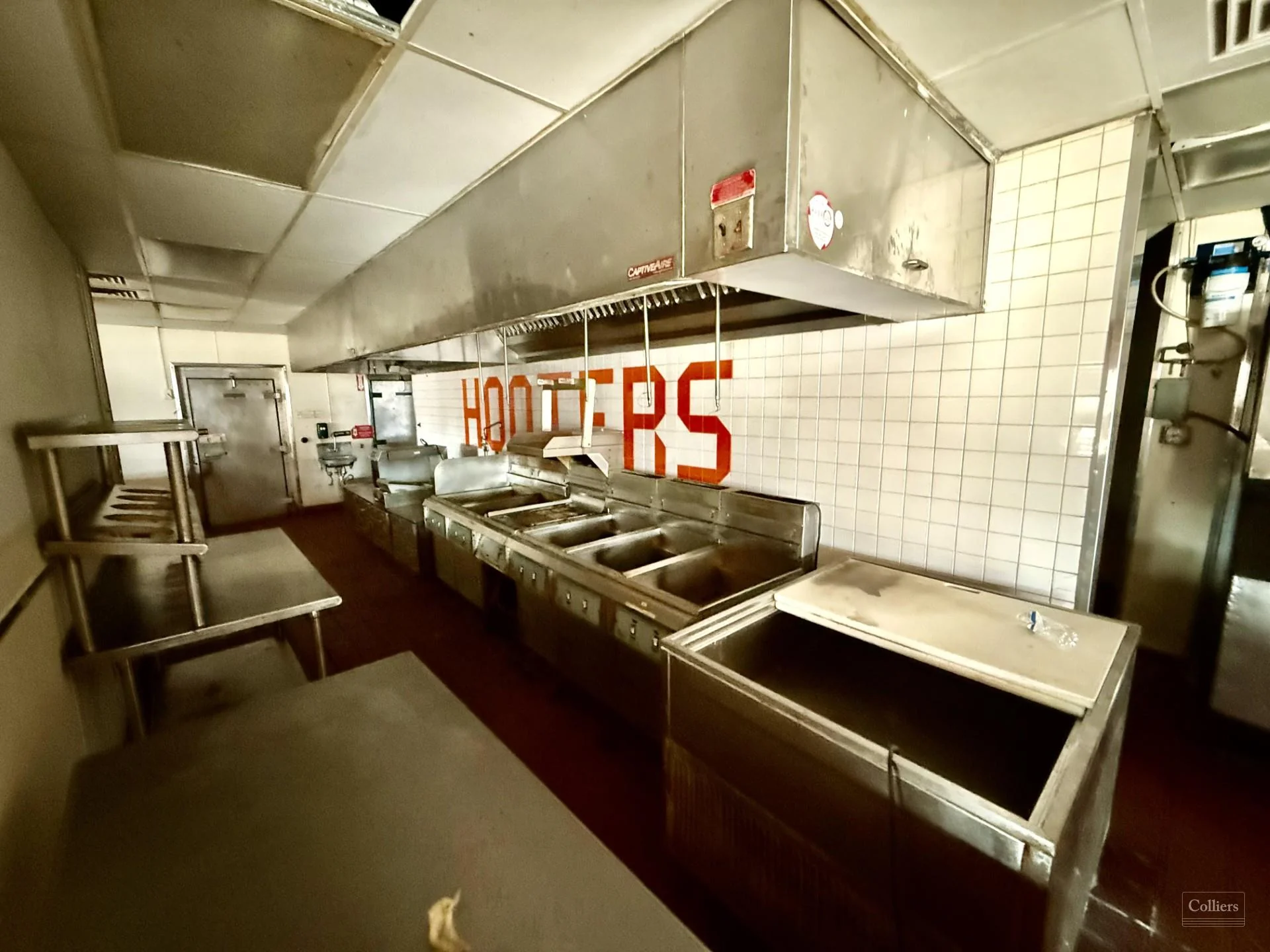Freestanding Restaurant — Sale in Lansing, MI, photo 3 of 8
