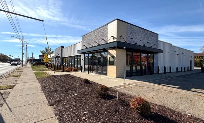 Freestanding Restaurant — Sale in Lansing, MI, photo 7 of 8