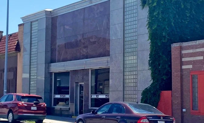 Office Building For Sale — Sale in Kansas City, MO, photo 2 of 4
