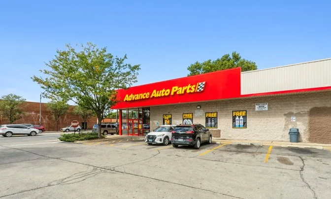 Retail | 7.95% CAP | 2,242 SF - photo 4 - Chicago Ridge, IL