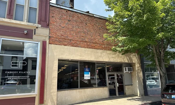 107 Park Place — Sale in Covington, KY, photo 2 of 3