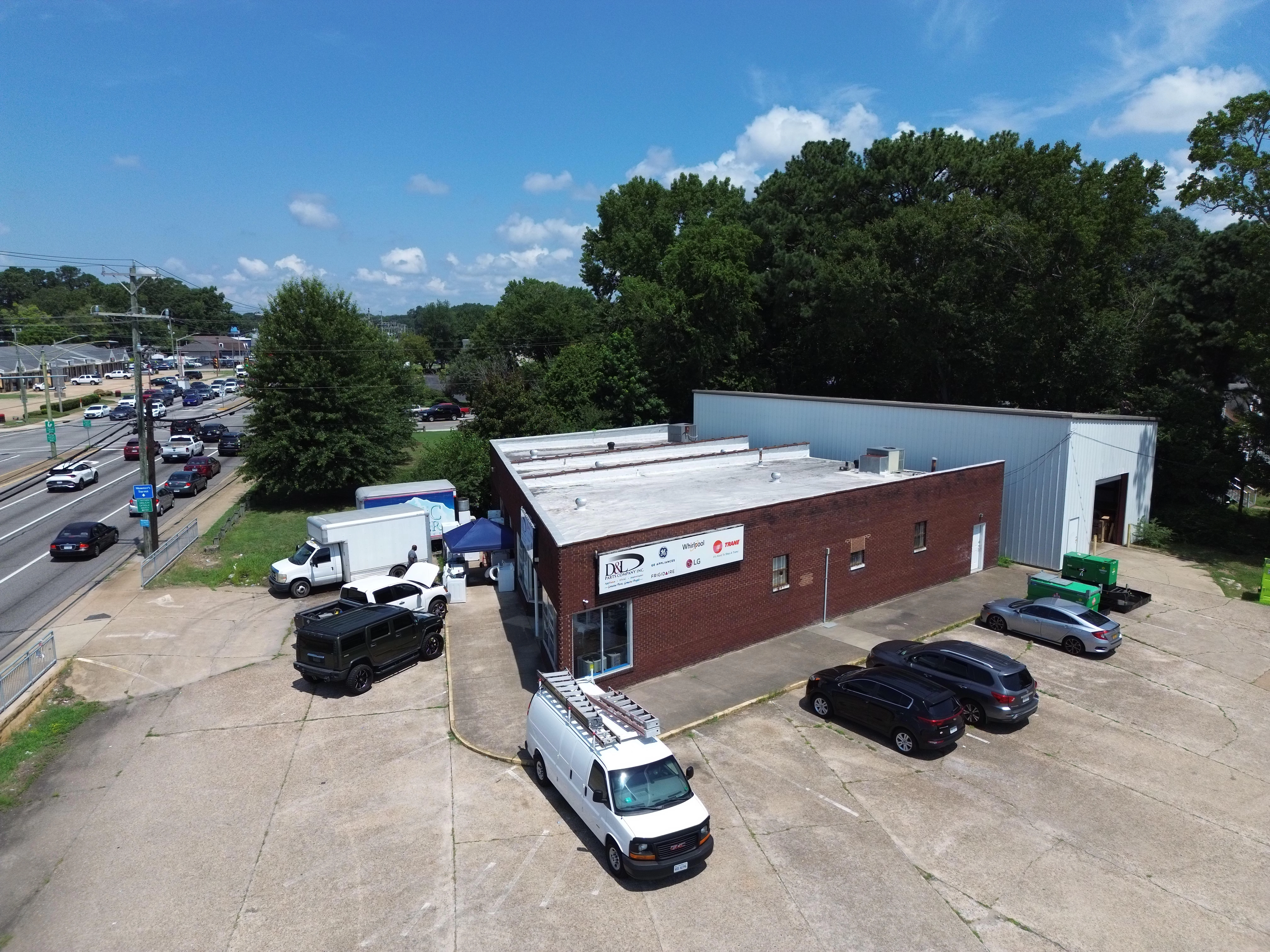 Freestanding Retail Store with Storage Warehouse