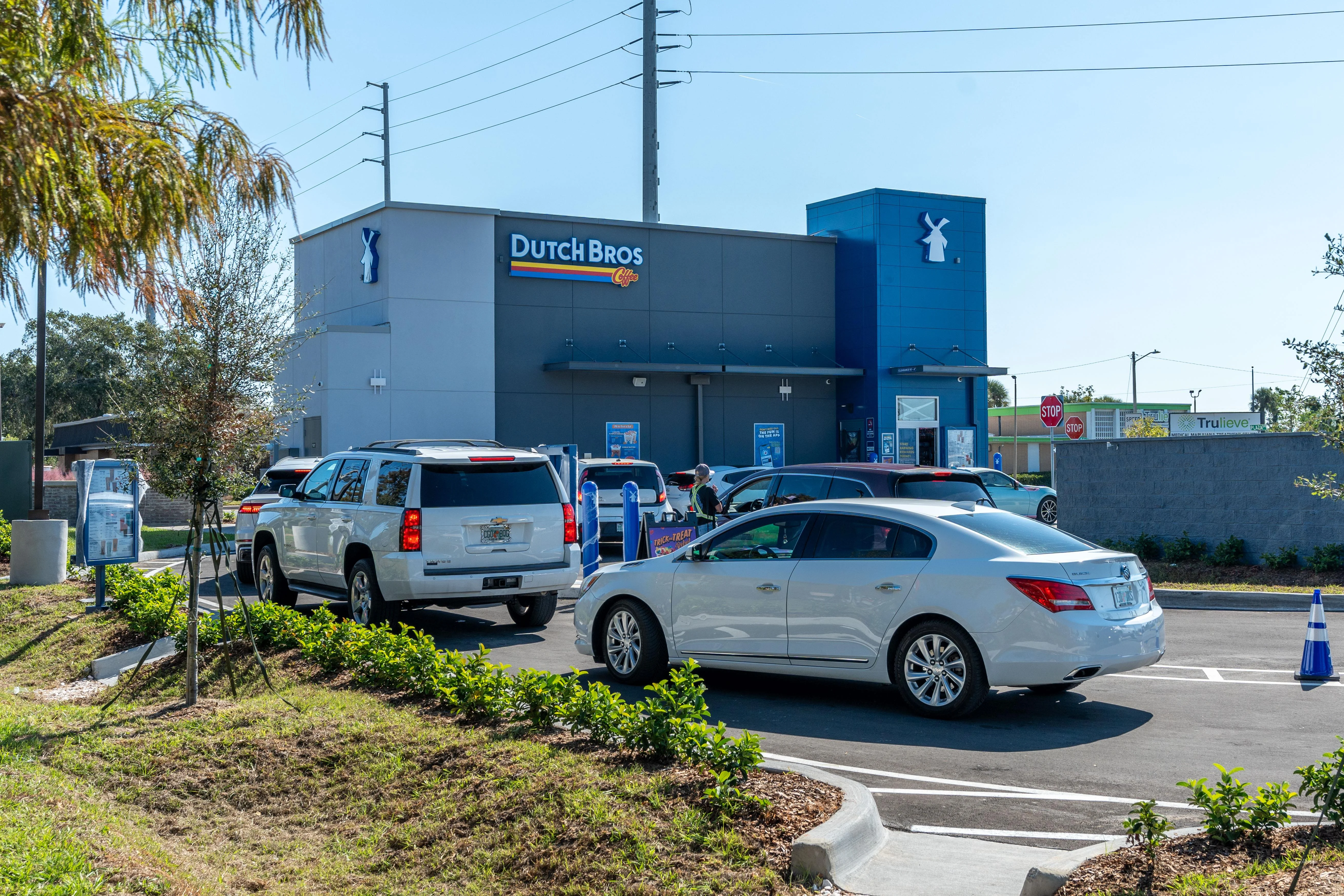 Dutch Bros Coffee | Brand New 15 Yr Abs NNN Lease — Sale in Eustis, FL, photo 5 of 6