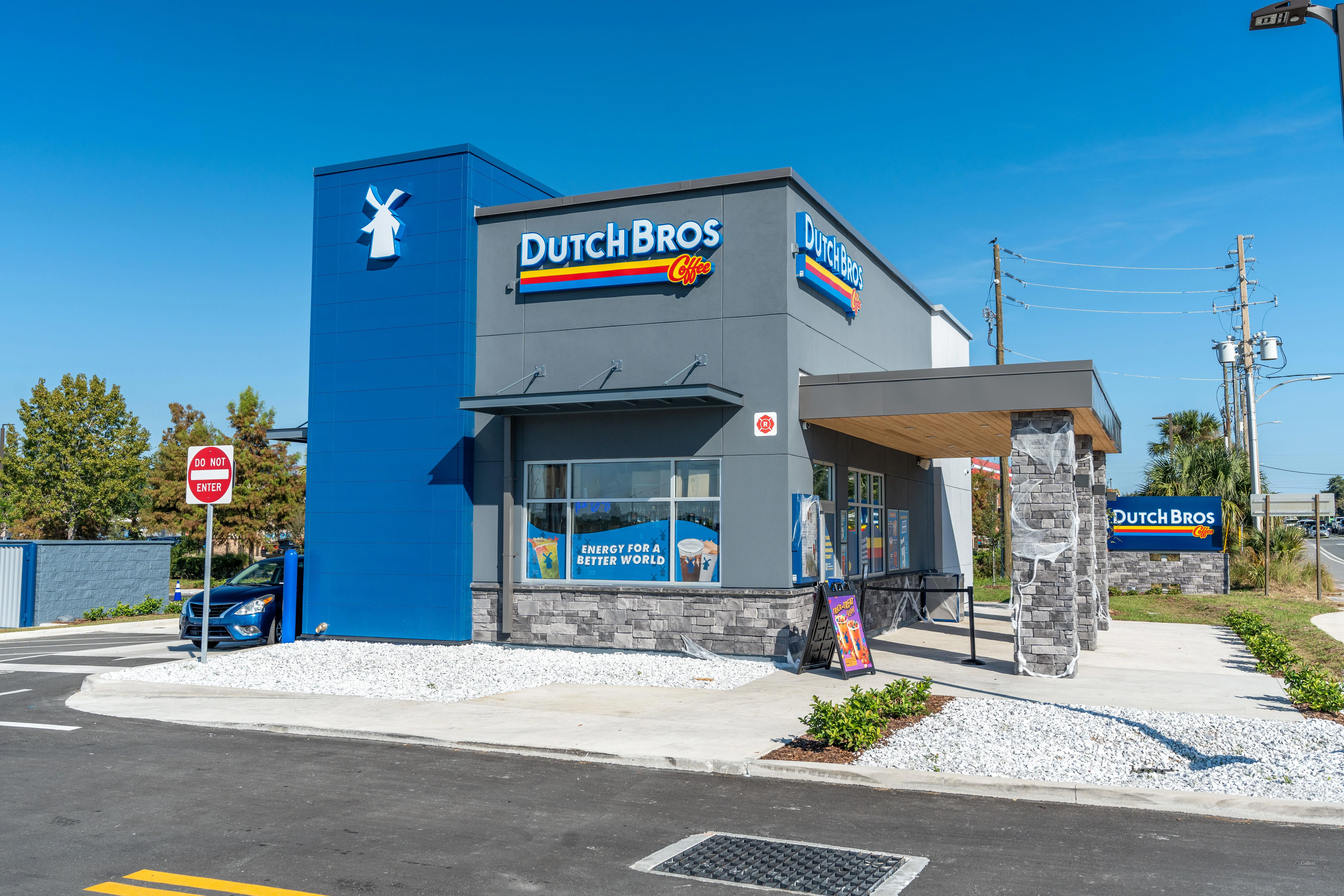 Dutch Bros Coffee | Brand New 15 Yr Abs NNN Lease — Sale in Eustis, FL, photo 6 of 6