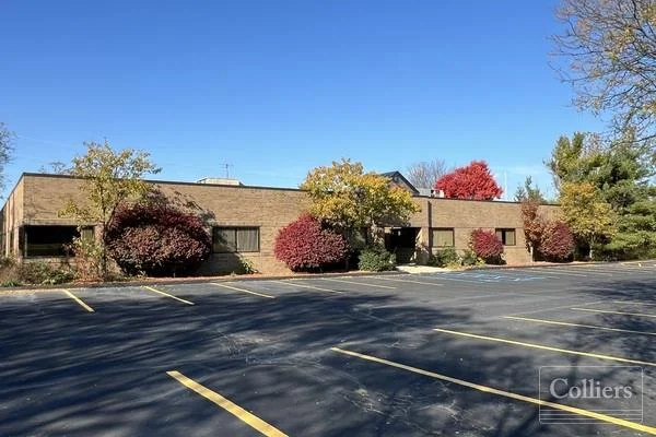 For Sale - 29,400 SF - Industrial/Flex — Sale in Lake Orion, MI, photo 1 of 8