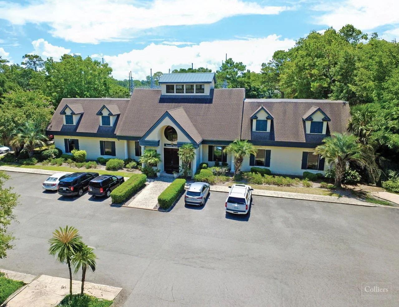 ±23,957 SF Sale-Lease Back Investment Opportunity — Sale in Hilton Head Island, SC, photo 1 of 3