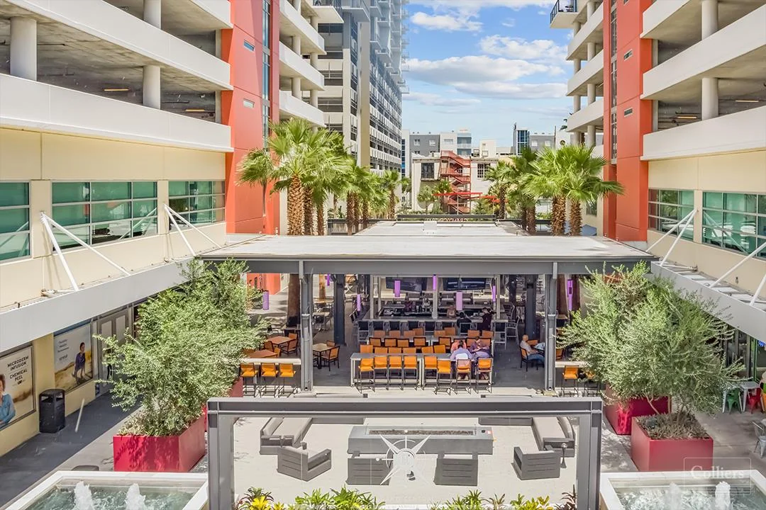 Grand Central at Kennedy Retail — Lease in Tampa, FL, photo 4 of 8