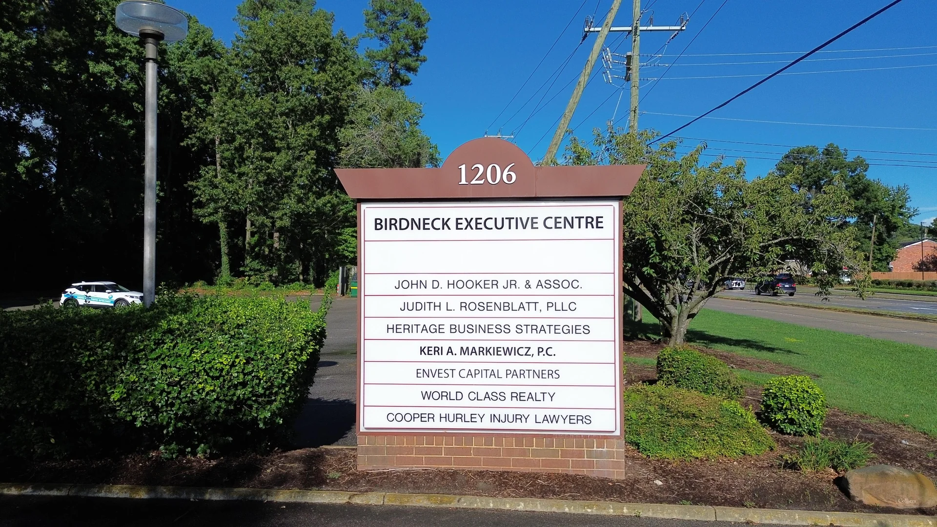 1206 Laskin Rd For Lease — Lease in Virginia Beach, VA, photo 3 of 8
