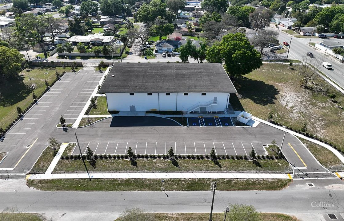 2526 W. Sligh Ave. — Lease in Tampa, FL, photo 2 of 8
