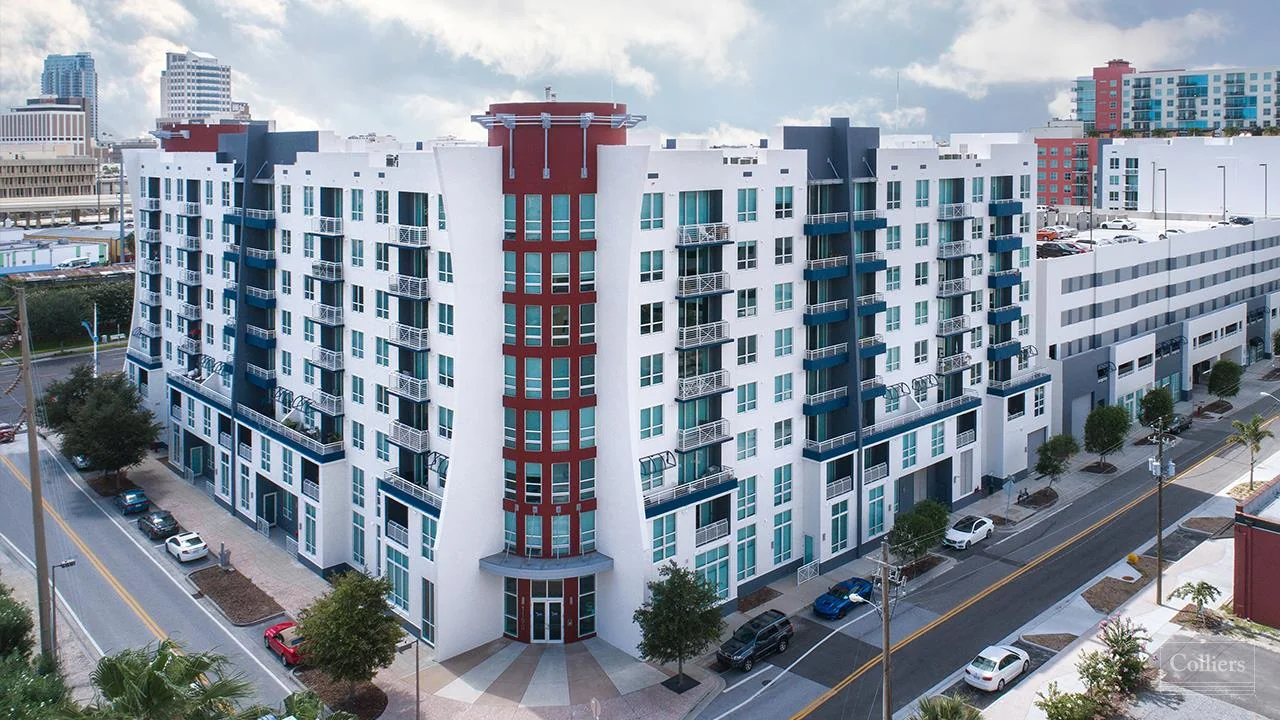 The Slade Street Retail — Lease in Tampa, FL, photo 1 of 8