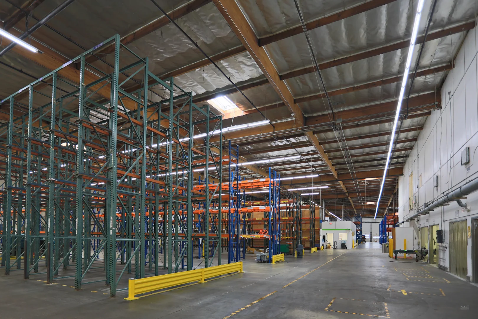 168,000 SF Free-Standing Industrial Building for… — Lease in Sun Valley, CA, photo 3 of 8
