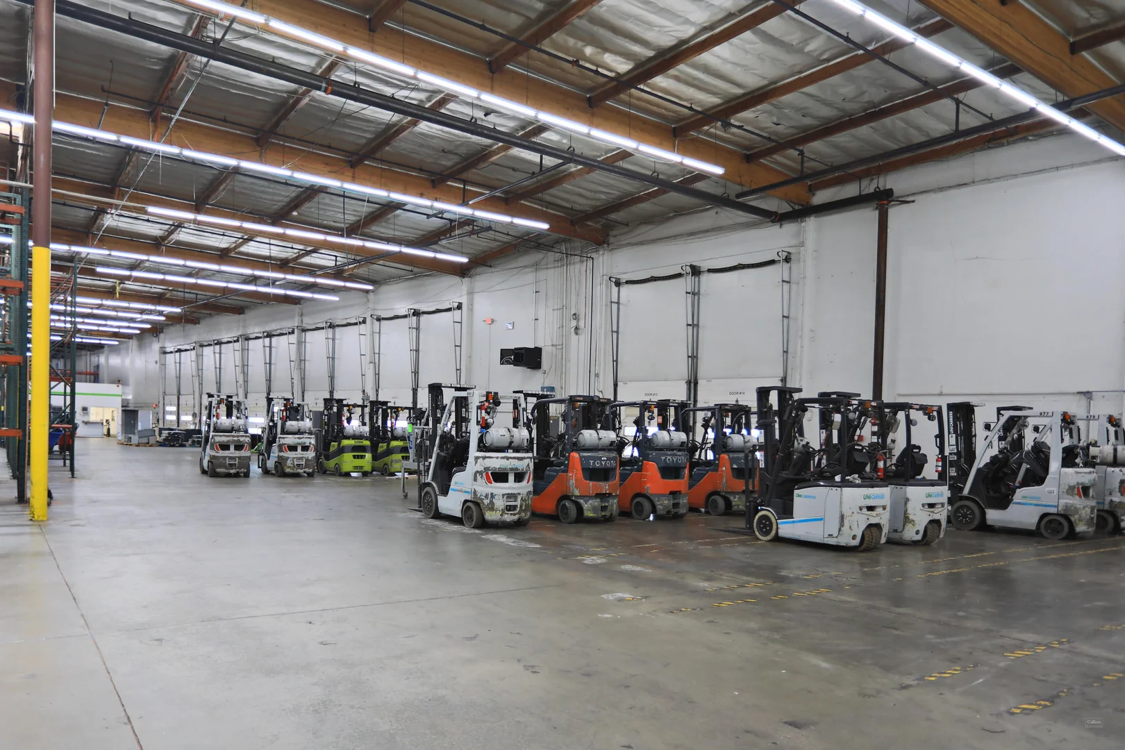 168,000 SF Free-Standing Industrial Building for… — Lease in Sun Valley, CA, photo 4 of 8