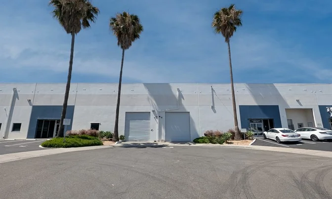 Excellent 89,452 SF Industrial Building for… — Lease in North Hollywood, CA, photo 7 of 8