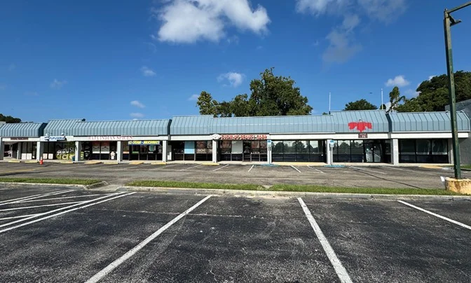 For Lease | Retail or Office — Lease in Jacksonville, FL, photo 4 of 8