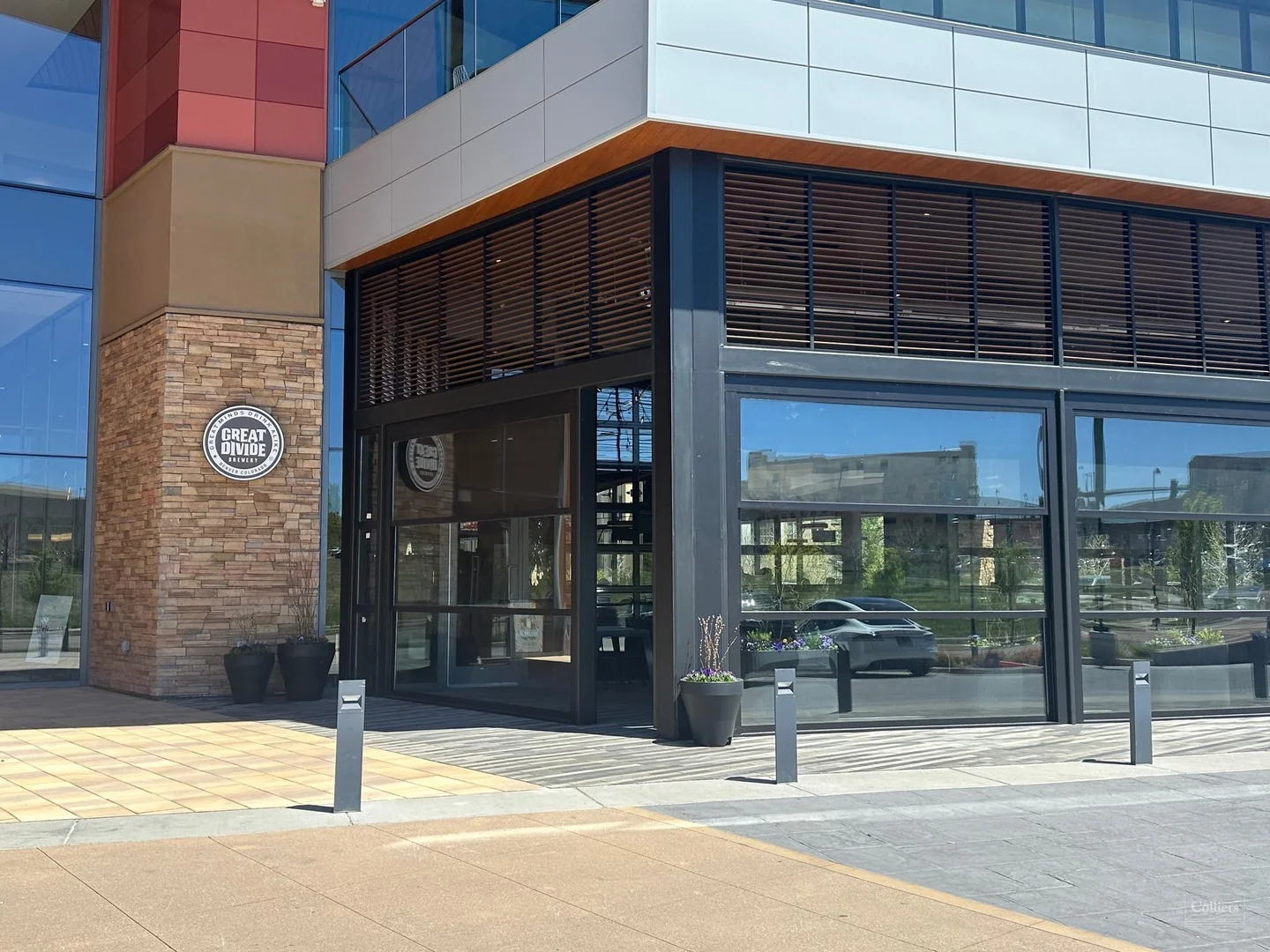 Schwab Campus Retail — Lease in Lone Tree, CO, photo 3 of 8