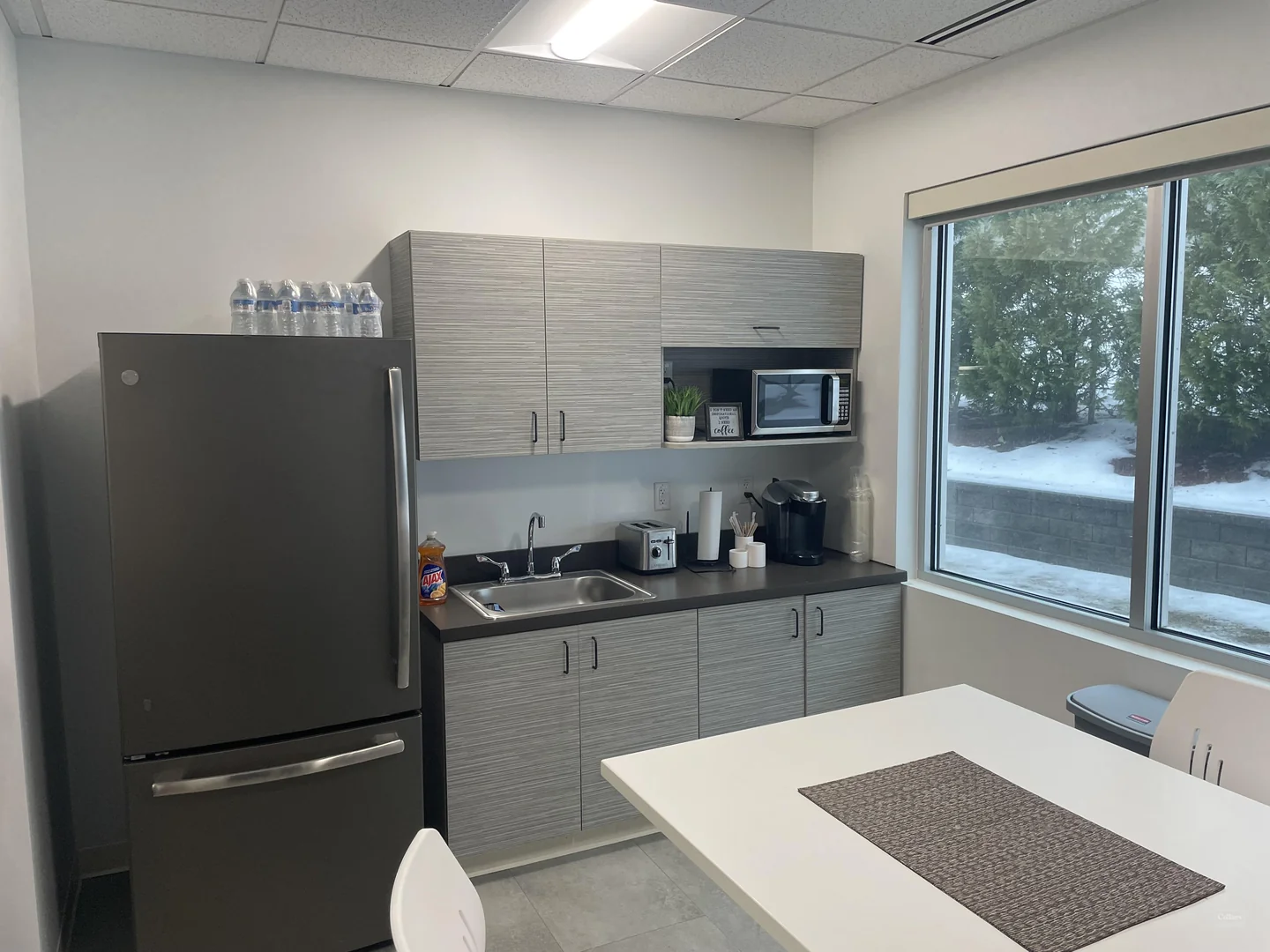 Highly Visible First Floor Office - photo 7 - Windham, NH