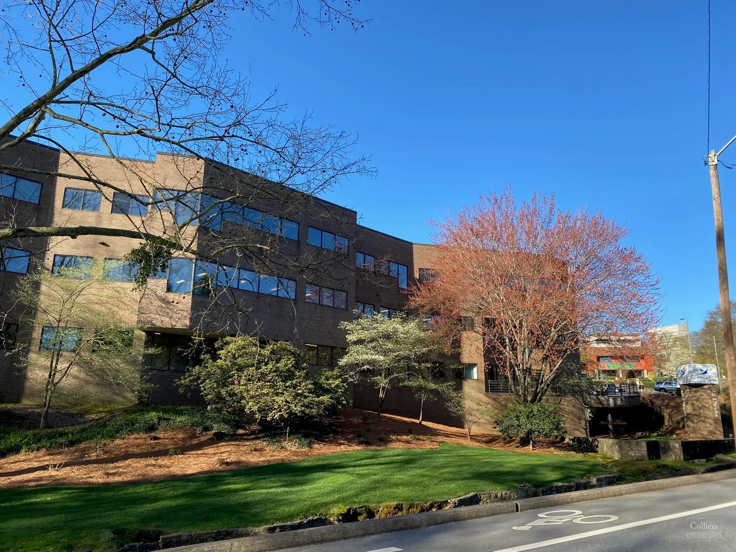 Up to ±5,012 SF Office Space Available for Lease | Greenville, SC - office in 420 E. Park Avenue, US