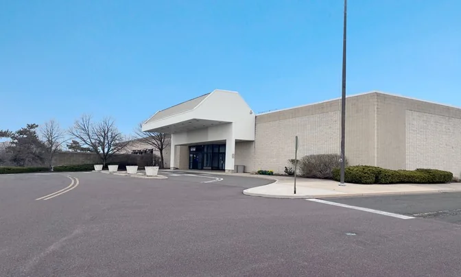 For Lease - High-Traffic Broad Street Retail… — Lease in Lansdale, PA, photo 2 of 2