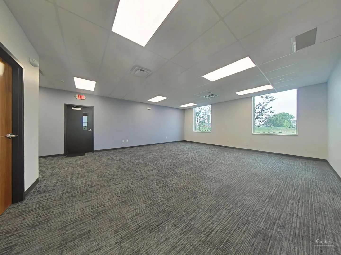 Aurora Commerce Center — Lease in Mccordsville, IN, photo 7 of 8