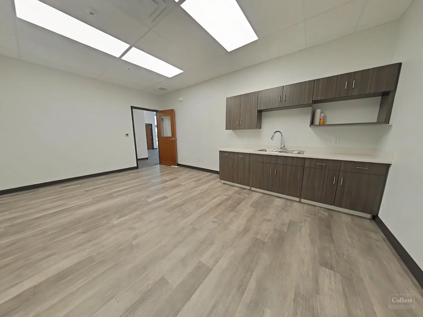 Aurora Commerce Center — Lease in Mccordsville, IN, photo 8 of 8