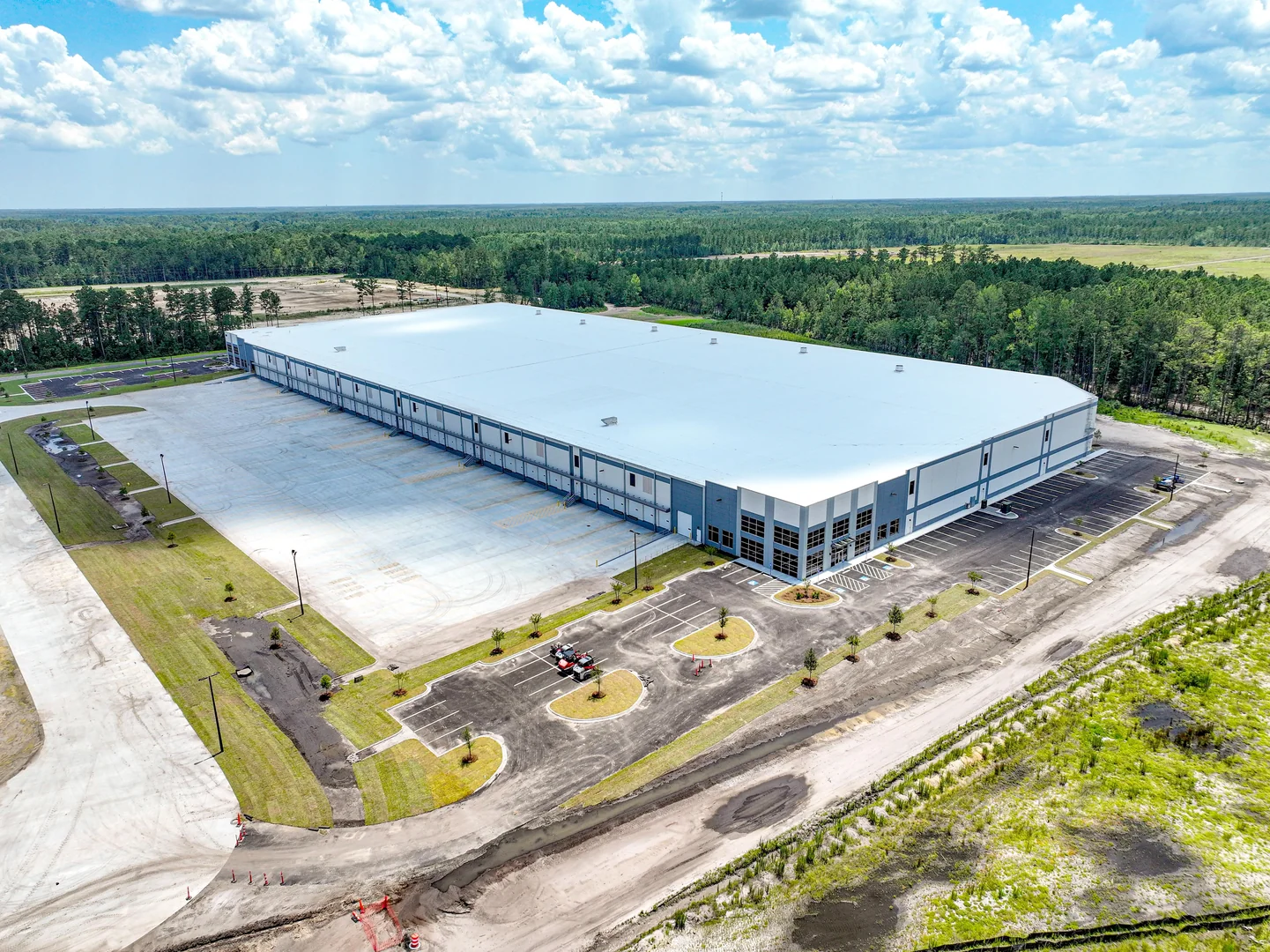 Savannah Gateway Industrial Hub Building 2G — Lease in Rincon, GA, photo 2 of 8