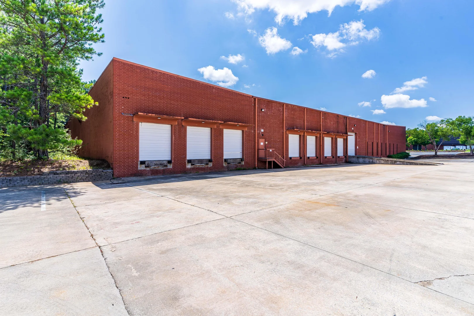 44,572 SF Freestanding Building Available for Lease… — Lease in Fairburn, GA, photo 3 of 8