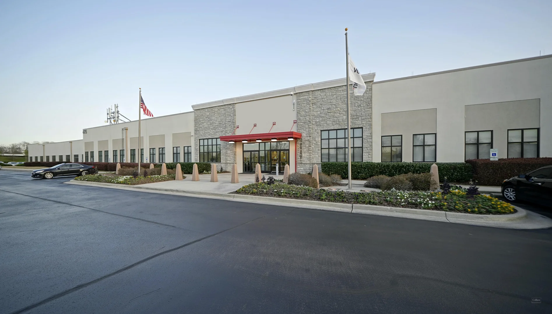 ±51,364 SF Office Space in Thornton Research Park — Lease in Huntsville, AL, photo 1 of 8