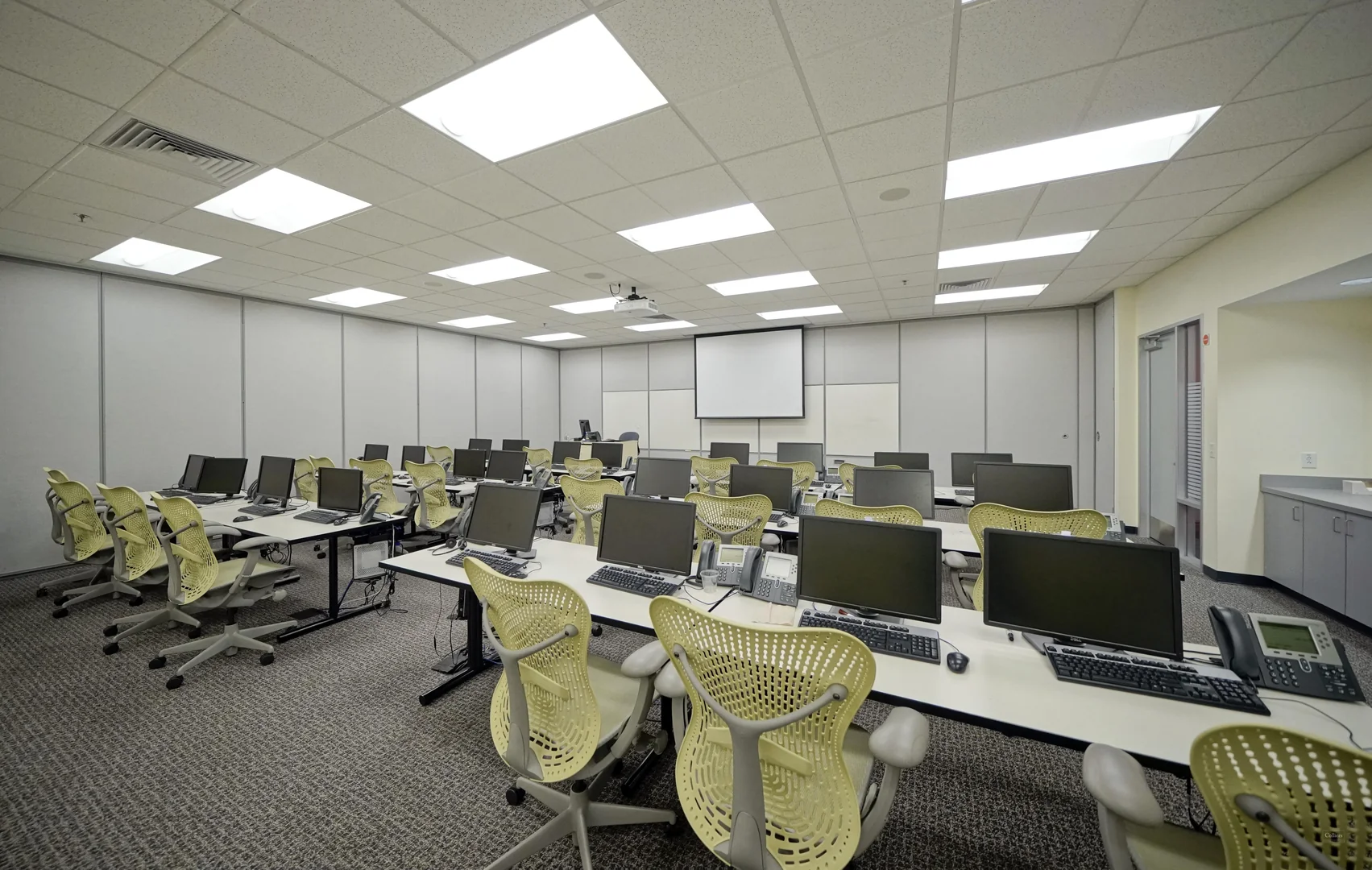 ±51,364 SF Office Space in Thornton Research Park — Lease in Huntsville, AL, photo 5 of 8
